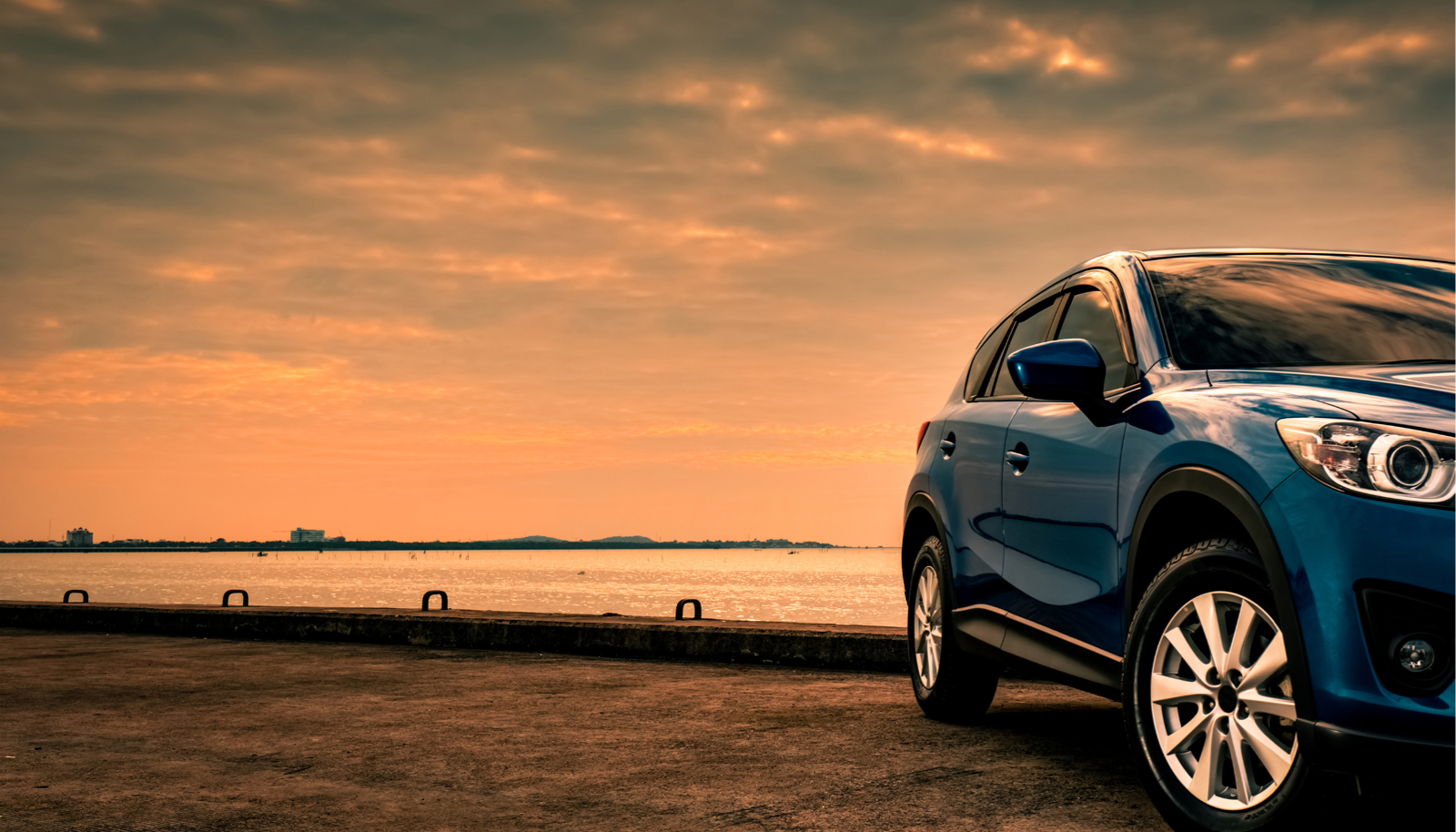 imagen_de_un_coche_azul_del_renting_flexible_y_sin_entrada_de_Alquiler_fl